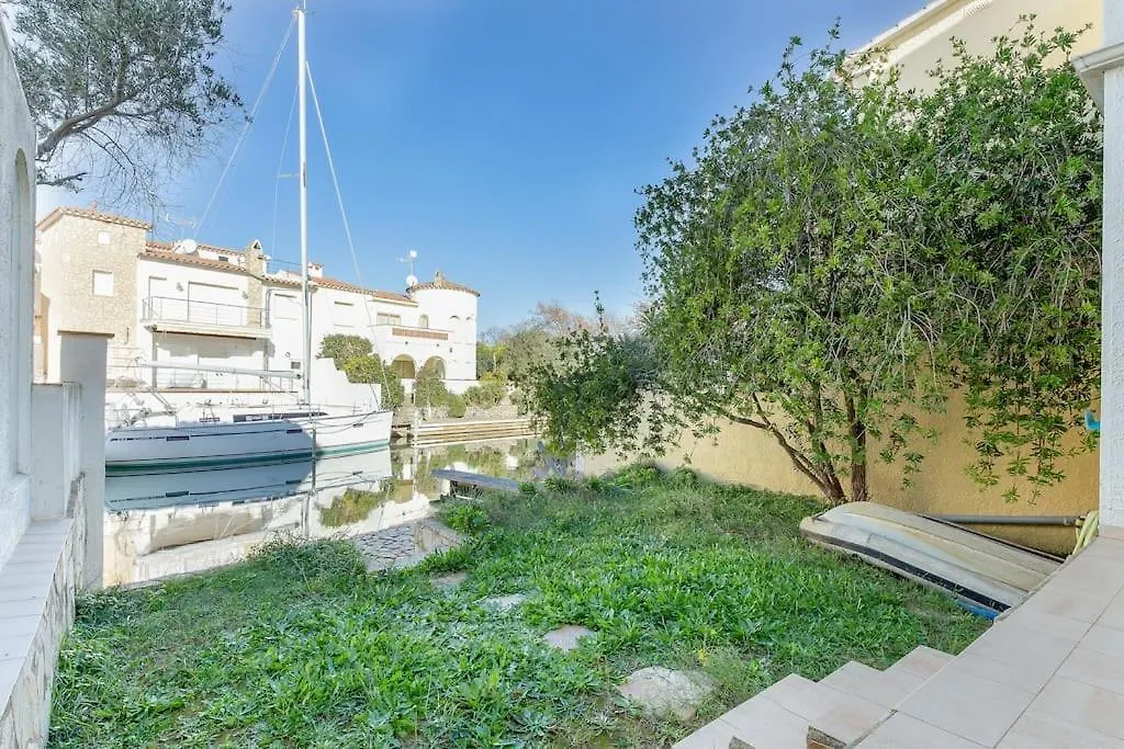 V020 - Puerto Primero Empuriabrava