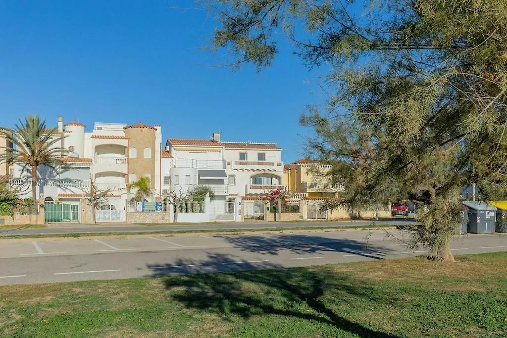 V020 - Puerto Primero Empuriabrava Hébergement de vacances